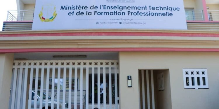 Enseignement technique : voici les calendriers des examens de sortie et concours d’entrée