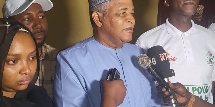 Pita/Éducation : Elhadj Ousmane BAH  Remet les Clés des Salles Rénovées de l’École Primaire de Pita 1, Son École d’Enfance