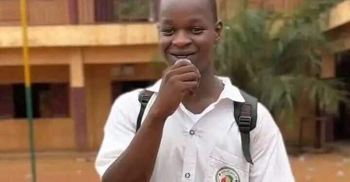 Major du Bac 2025 : « Je veux être médecin de profession », dit Amara CISSE