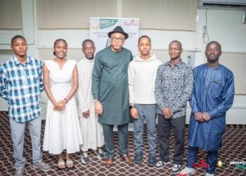 MEPU-A : Le Ministre, Jean Paul CEDY a reçu les six lauréats du Baccalauréat Unique