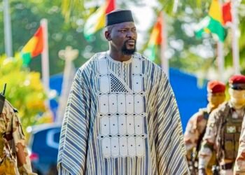 Résultats des Examens Nationaux 2025 : S.E le Général Mamadi DOUMBOUYA félicite les admis et appelle à la persévérance, en phase avec sa vision de l’excellence éducative à travers SIMANDOU ACADEMY