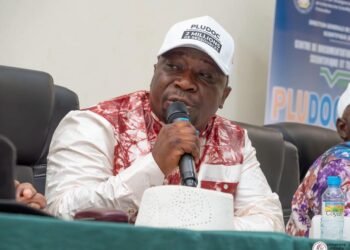 Dr Sékou KAMANO : Enseignant-Chercheur et Médiateur Scientifique au Service de son Pays (Portrait)