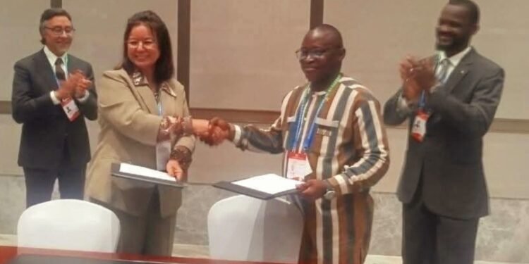 L’Institut de Recherche sur la Biodiversité aux Monts Nimba Signe un Accord avec l’UNESCO et le Maroc