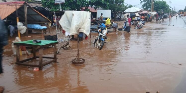 Boké : Un Élève Emporté par les Eaux, Retrouvé sans vie à Lambanyi