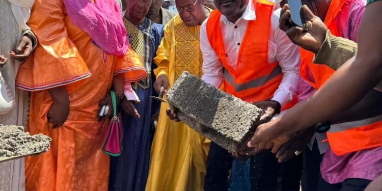 Sanoyah : Pose de la Première Pierre d’une École Franco-Arabe
