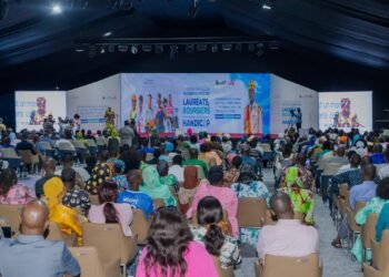 Enseignement Technique/Session 2024-2025 : Les Lauréats et Boursiers Récompensés