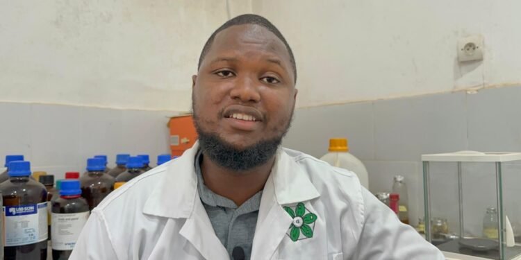 Le Dr Tanou Valdez BAH Explore les Remèdes Naturels pour lutter Contre les Parasites Intestinaux