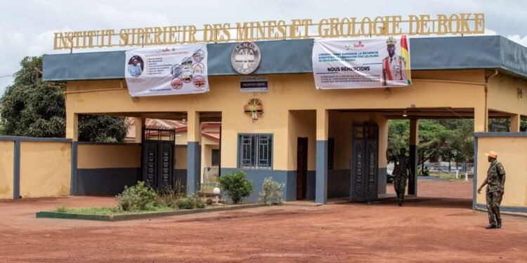 ISMGB : Lancement de la 1ʳᵉ édition de l’OpenLab Dédiée à la Caractérisation des Minéraux