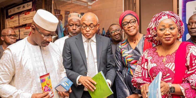 Éducation Préscolaire : Le MEPU-A équipe 566 Écoles de Nouveaux Kits Pédagogiques et Sanitaires