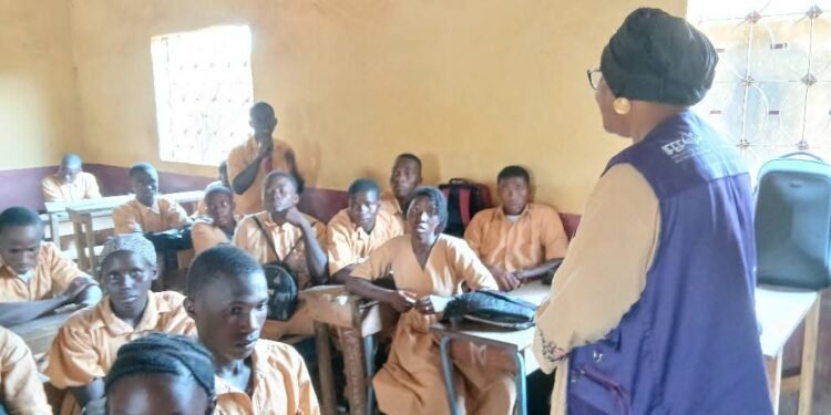 Kindia : La Caravane RELIEFH Sensibilise les Élèves du Collège de Friguiabgé