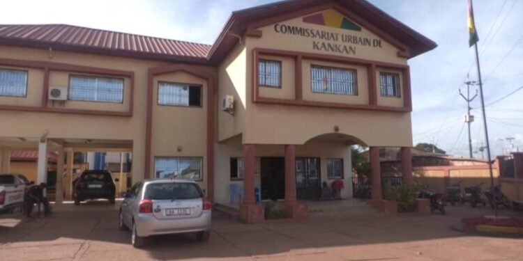 Kankan : Des Élèves Interpellés dans un Chicha Lounge en Pleine heure de Cours