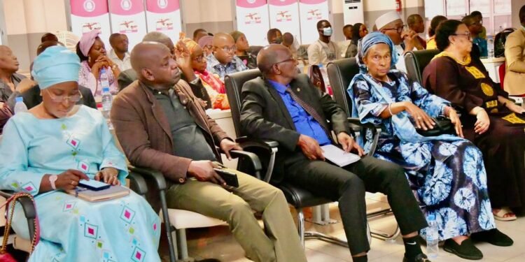 Lutte Contre le VIH en Guinée : L’Académie des Sciences Sonne la mobilisation générale Face aux Défis du Financement