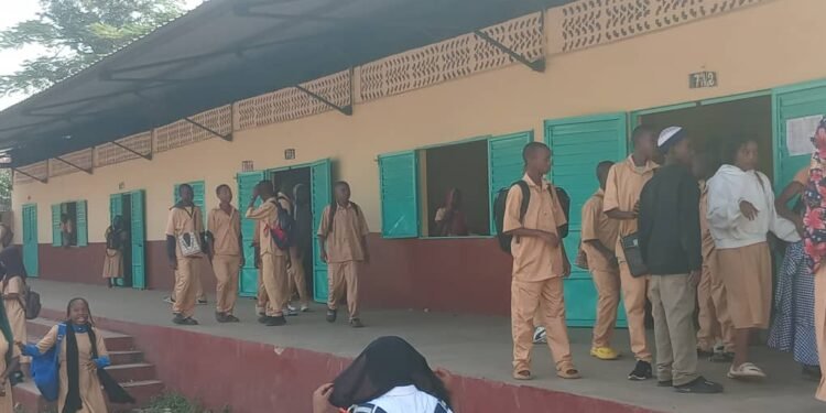 Mamou : La grève des Enseignants paralyse les Écoles et plonge les Élèves dans l’incertitude