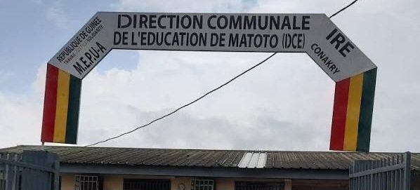 Conakry : Le DCE de Matoto Interdit la Consommation de Chicha et de Cigarette électronique dans les Écoles
