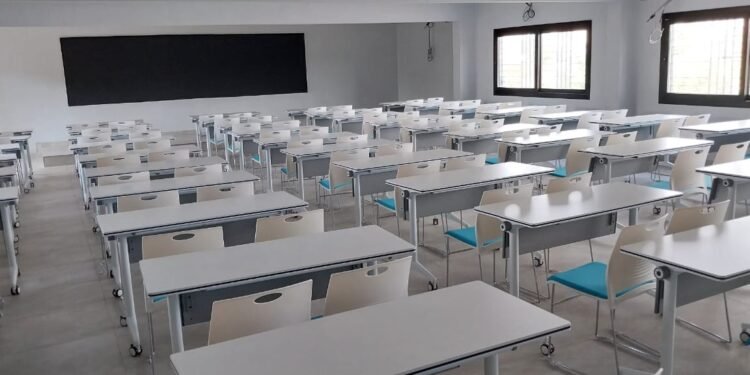 Réception Technique à l’UGLCS-Conakry : Une Avancée Majeure dans les Réformes des Institutions Universitaires guinéennes