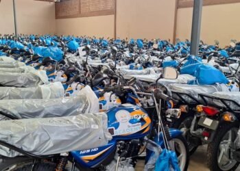 Enseignement Technique boosté : 210 motos et 85 PC remis aux écoles guinéennes !