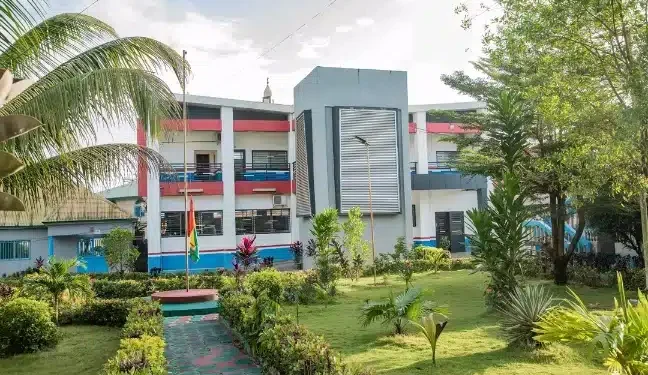 ISIC de Kountia : Avis de tempête sur l'école des journalistes, le syndicat brandit la grève !