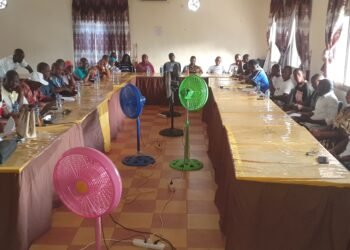 ISAV de Faranah : le Pr David TOGUYENI,  partage son expertise sur la valorisation des matériaux locaux et l'efficacité énergétique