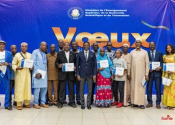 Retraite méritée : Alpha Bacar BARRY célèbre 60 héros discrets de l'enseignement supérieur guinéen