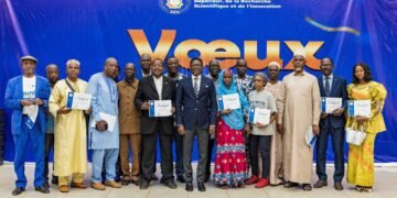 Retraite méritée : Alpha Bacar BARRY célèbre 60 héros discrets de l'enseignement supérieur guinéen