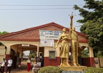 Wi-Fi absent, PC fantômes : À Sonfonia, l’étudiant paie lui-même sa révolution numérique