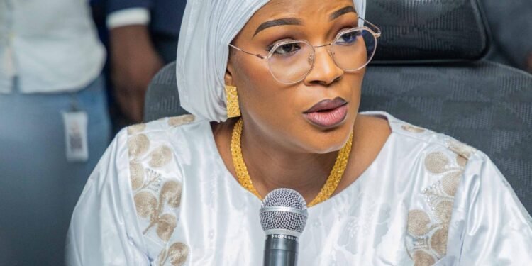 Drame à l’ISAV de Faranah : La Dre Diaka SIDIBE déploie des mesures d'urgence pour les 176 étudiants sinistrés