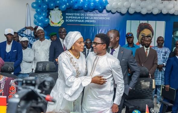 Enseignement Supérieur : Dre Diaka Sidibé succède à Alpha Bacar Barry pour un nouveau cap