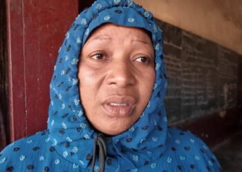 Cimenterie : Le calvaire de Fatoumata Fofana, l’enseignante oubliée de la biométrie