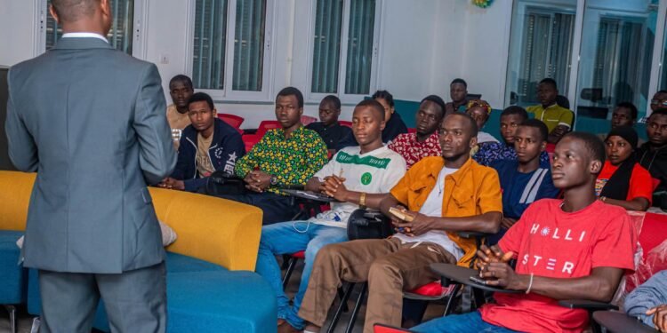 ISAV : Le POLE VIE arme les étudiants pour la jungle du marché