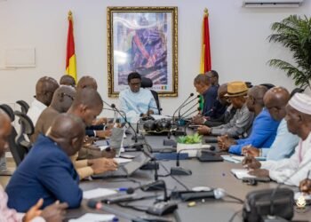 Enseignement Technique : Alpha Bacar BARRY siffle la fin de la récréation pour les écoles privées