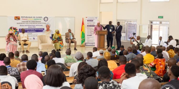 Guinée : Conakry accueille pour la première fois l'École Mathématique Africaine, deux semaines de formation avancée en sciences des données