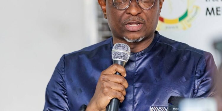 Éducation : Alpha Bacar Barry lance la « révolution des curricula » pour le secondaire guinéen