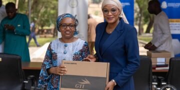 Modernisation de la Recherche : Dre Diaka Sidibé dote les chercheurs de 135 ordinateurs de dernière génération