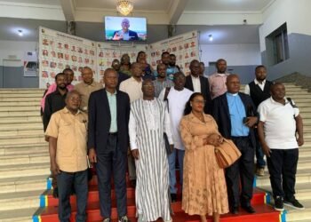 Coopération Scientifique : Le Doyen Ansoumane Sacko porte l’expertise guinéenne à Kinshasa