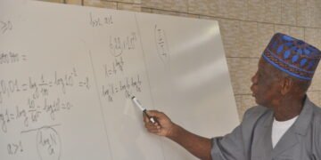 Sciences : L’Académie des sciences de Guinée démystifie les mathématiques pour les lycéens de Ratoma