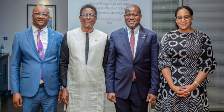 Diplomatie : les ministres Ismaël Nabé et Alpha Bacar Barry portent la vision « Simandou 2040 » à Chatham House