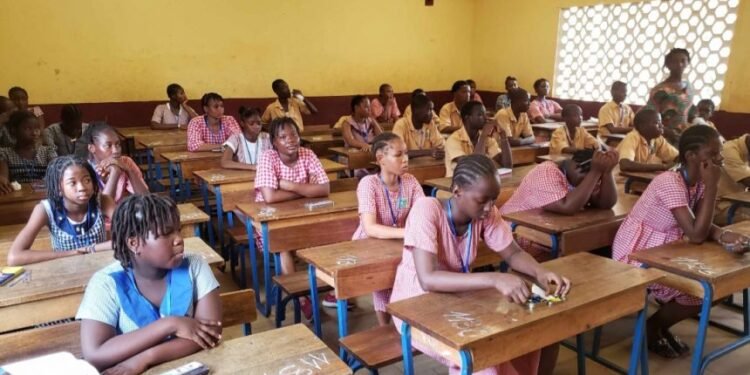 Examens nationaux en Guinée : Alpha Bacar Barry réaffirme la « tolérance zéro » face à la fraude