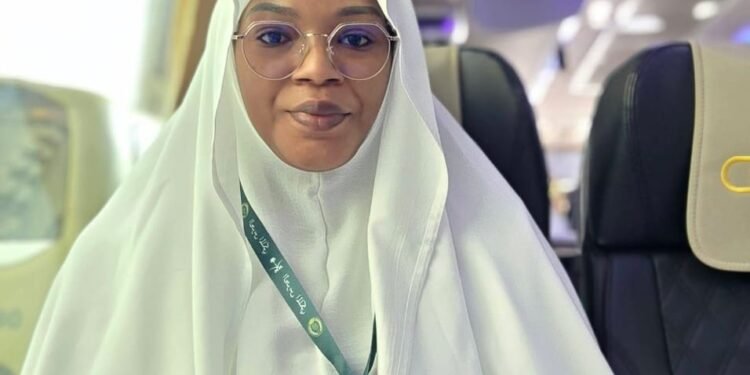 Tribune : Hadja Dre. Diaka SIDIBÉ, Quand la foi, les valeurs socioculturelles et l’engagement républicain convergent au service de la Nation (Par AOB)