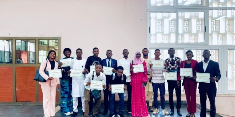 Formation pratique : Les étudiants de la FSJP / UGLC-SC bouclent leur stage d’immersion au CNT