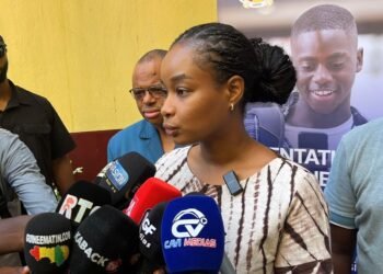 Orientation des bacheliers : en visite au centre d’appel de l’ISSEG, la ministre Djami Diallo rassure sur le bon déroulement du processus