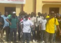 Fonction publique : les enseignants contractuels de Conakry manifestent et exigent le respect du protocole d’accord du 3 janvier 2026